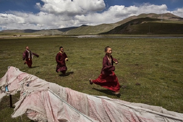 cộng hòa nhân dân trung hoa và vùng đất tây tạng